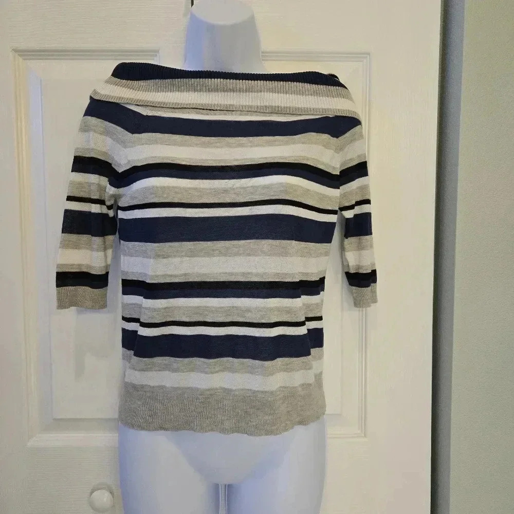One Grey Day 3/4 sleeve key hole back on/off shoulder lightweight sweater SZ XS